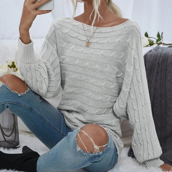 Cozy Cable Knit Oversized Sweater Top - Picture 8 of 13